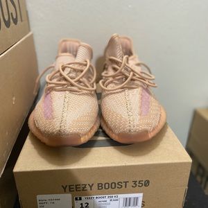 Yeezy 350  clay